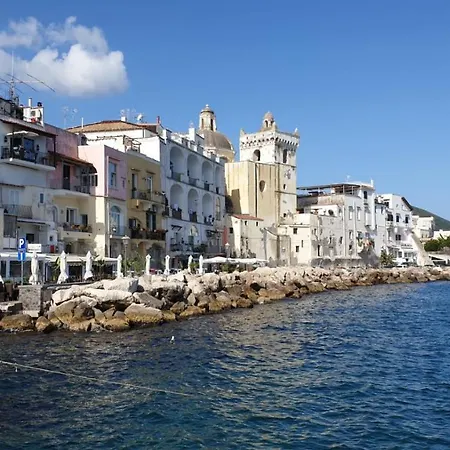 Il Glicine Apartment